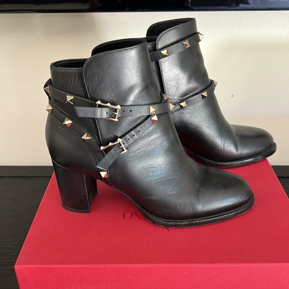 Valentino Rockstud Ankle Boot 3” Heel Gold Studs - Picture 3 of 7